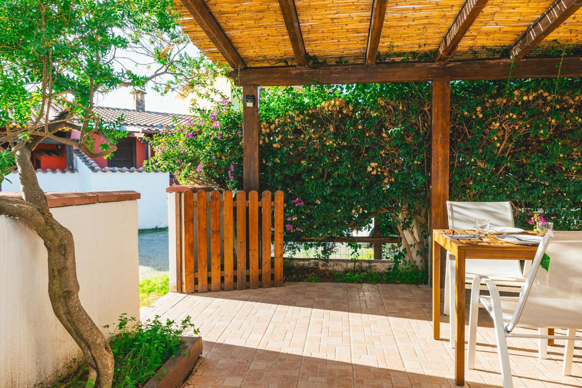 Case Vacanze Il Sogno 2 Porto Pino Exterior foto